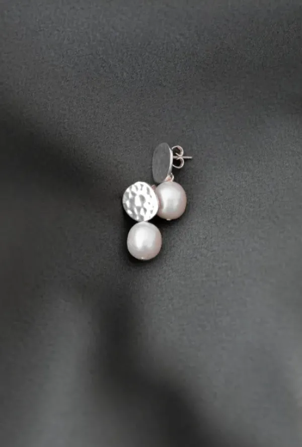 Gauhar Helsinki Gauhar - Pearl Drop Earrings, silver
